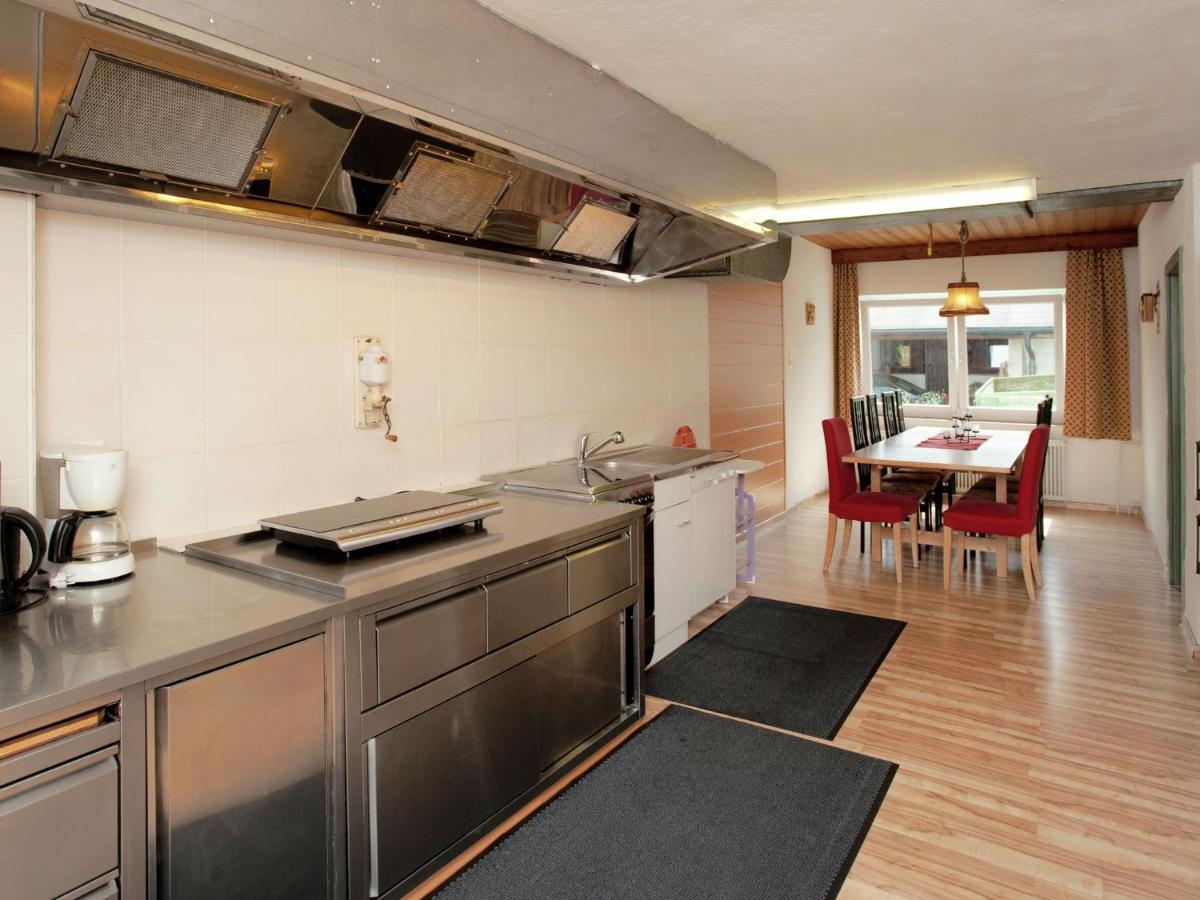 Spacious Holiday Home In Wenns Near Ski Area エクステリア 写真