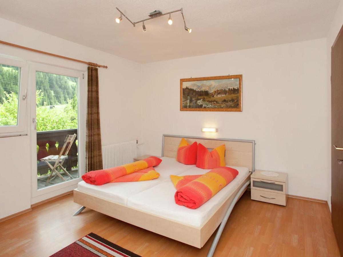Spacious Holiday Home In Wenns Near Ski Area エクステリア 写真