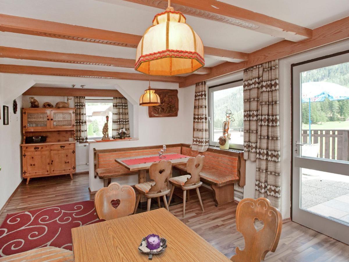 Spacious Holiday Home In Wenns Near Ski Area エクステリア 写真