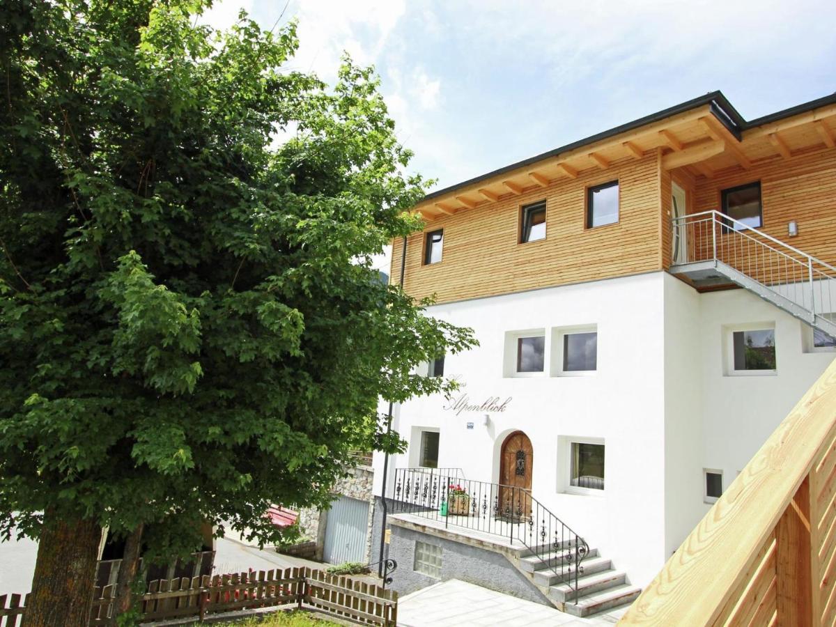 Spacious Holiday Home In Wenns Near Ski Area エクステリア 写真